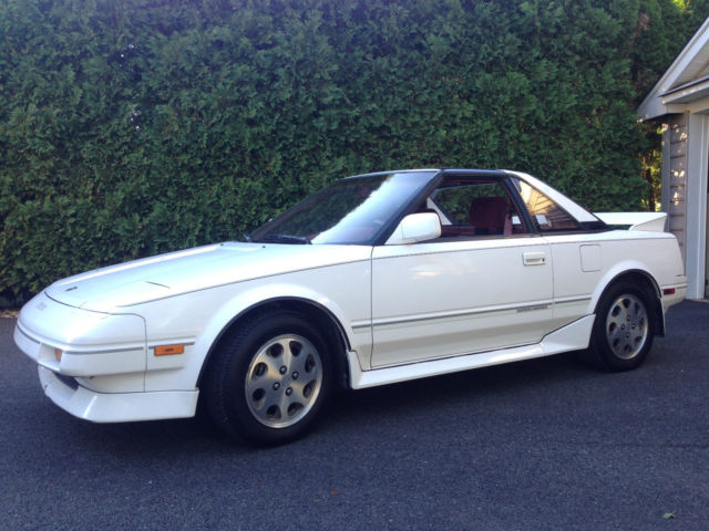 1989 Toyota MR2 SUPERCHARGED 42k miles - white on red interior! Amazing 1989 Toyota MR2
