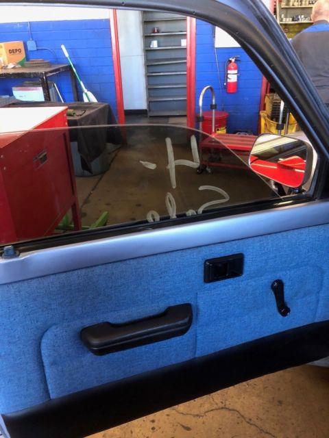 1989 Toyota Tacoma base - photo 3