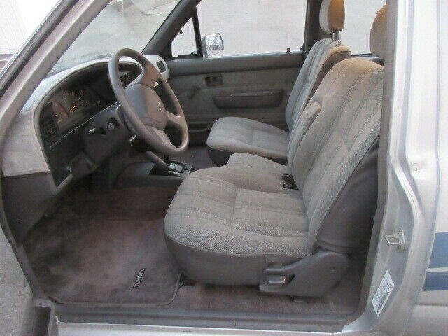 1989 Toyota Pickup SR5 - photo 12