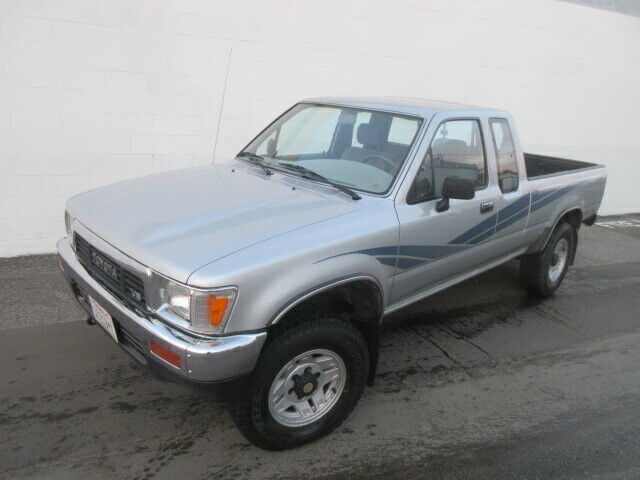 1989 Toyota Pickup SR5 - photo 2