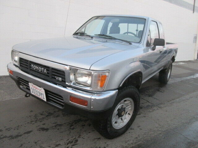 1989 Toyota Pickup SR5 - photo 3