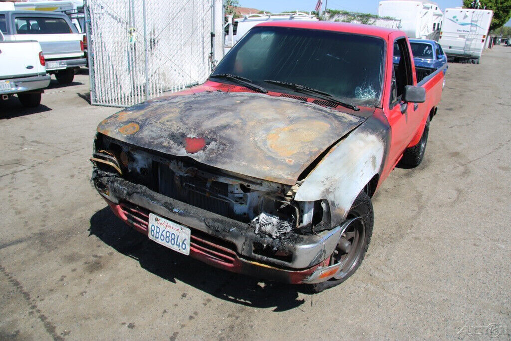 1989 Toyota Pickup - photo 2