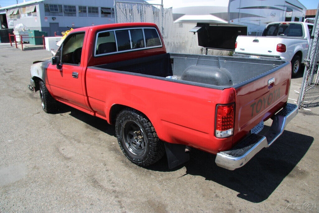 1989 Toyota Pickup - photo 5