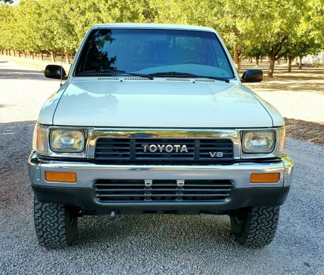 1989 Toyota Pickup - photo 3