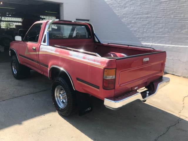 1989 Toyota Tacoma Deluxe 2dr 4WD Standard Cab SB - photo 3