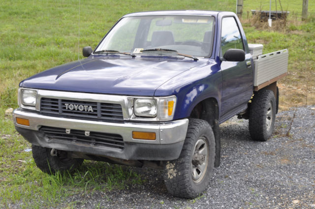 1989 Toyota Pickup Custom Flat Bed --Read Description-- 1989 Toyota Pickup
