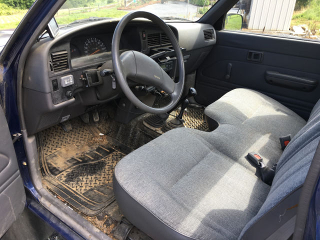 1989 Toyota Pickup - photo 13