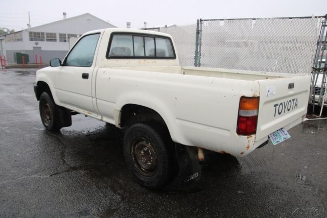 1989 Toyota Pickup Deluxe - photo 3
