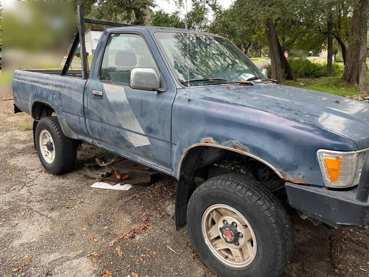 1989 Toyota Pickup - photo 2