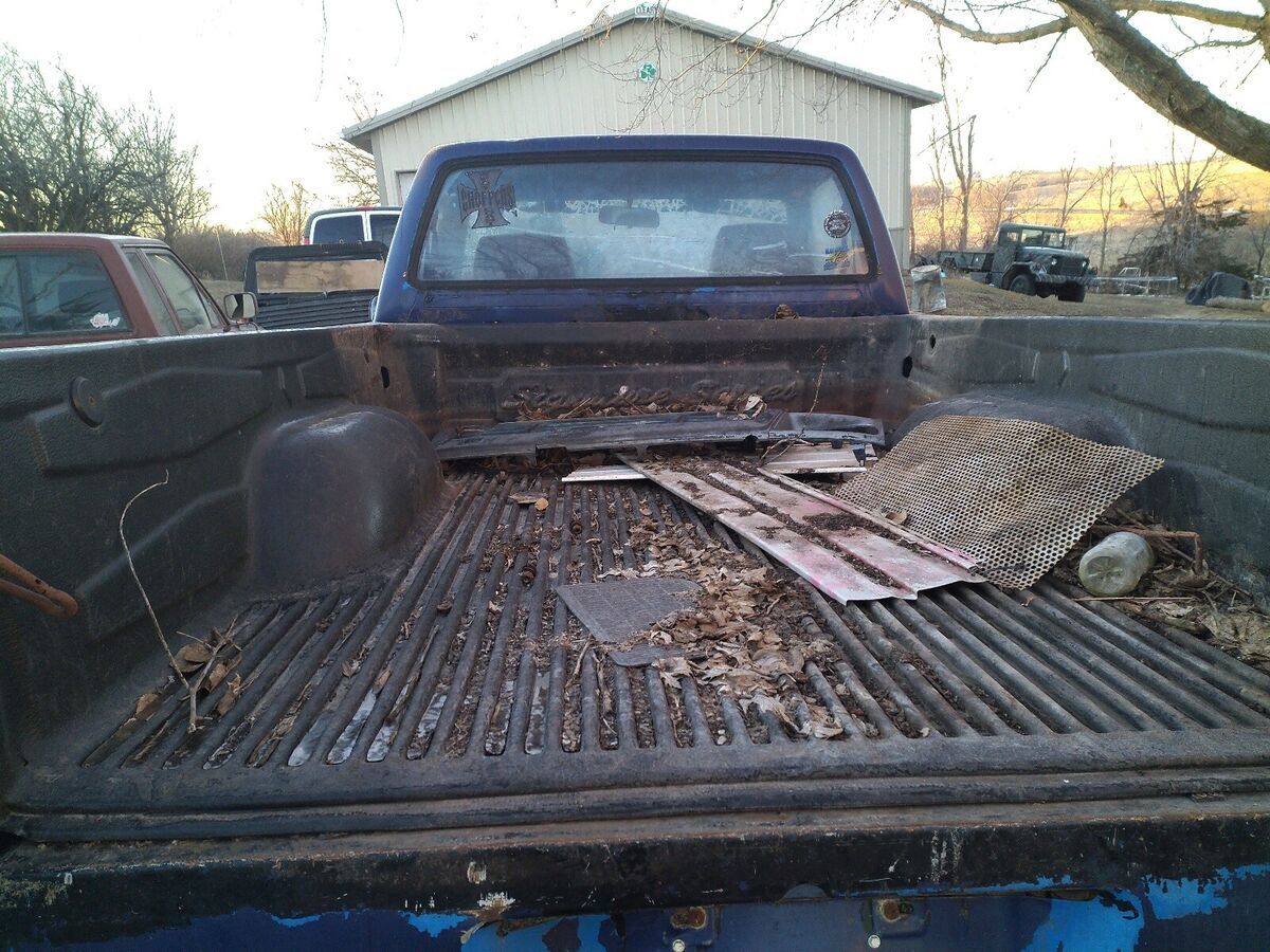 1989 Toyota Pickup 1/2 TON SHORT WHEELBASE DLX - photo 4