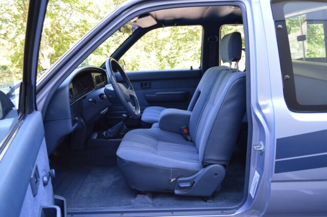 1989 Toyota Pickup - photo 13