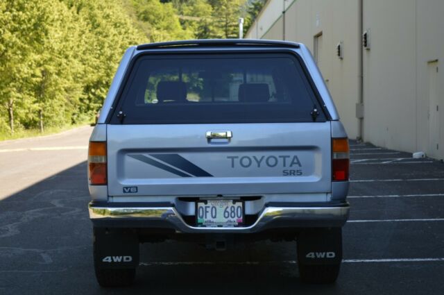 1989 Toyota Pickup - photo 4