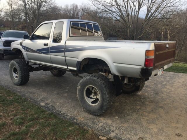 1989 Toyota Pickup SR5 - photo 6