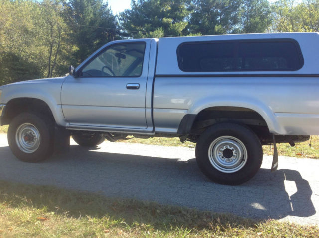 1989 Toyota Pickup Truck 4x4 46,000 Actual Miles AC P.S. P.B 22 RE 5 Speed 1989 Toyota Other 2 door Pickup