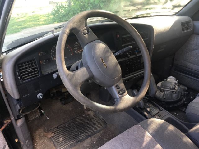 1989 Toyota SR5 Extra Cab 4x4 V6 - photo 9