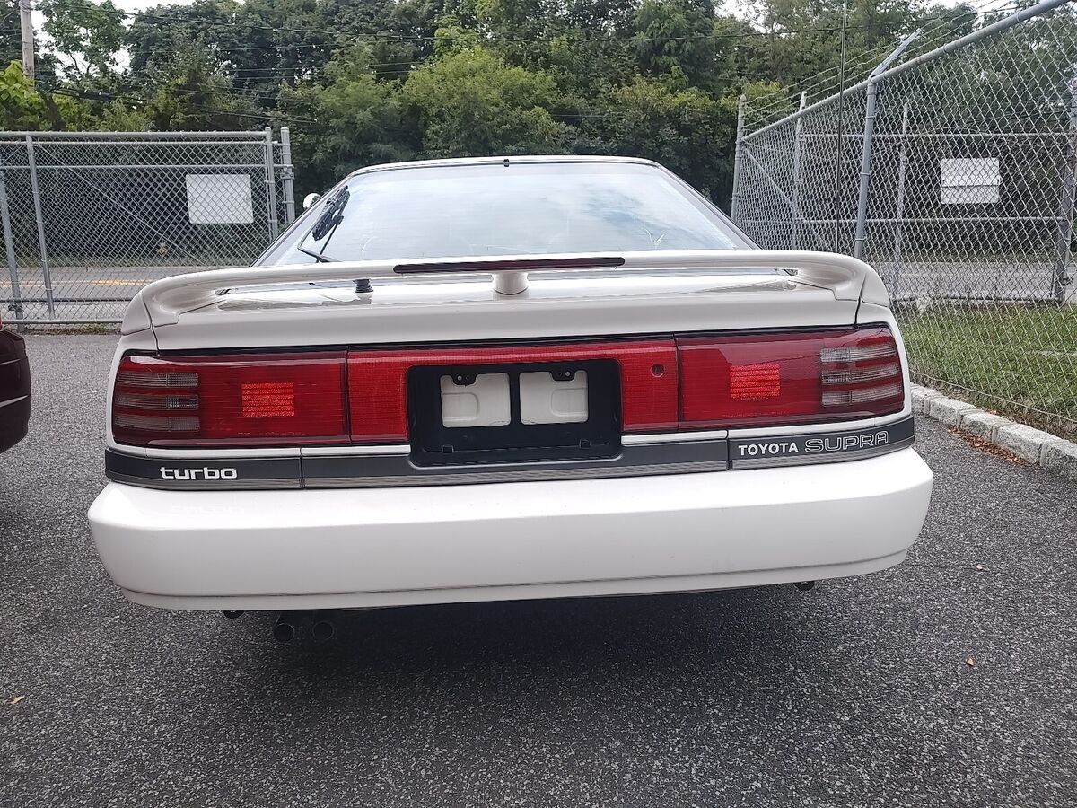 1989 Toyota Supra turbo, one owner - photo 3