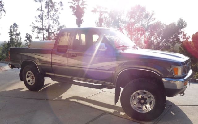 1989 Toyota Tacoma SR5 - photo 5