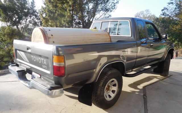 1989 Toyota Tacoma SR5 - photo 6