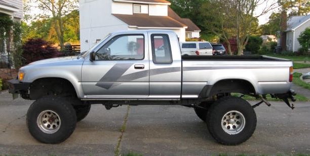 1989 TOYOTA TRUCK 4X4 EXT CAB 5 SPEED MANUAL TRANSMISSION LIGHT BLUE METALLIC 1989 Toyota Tacoma TRUCK