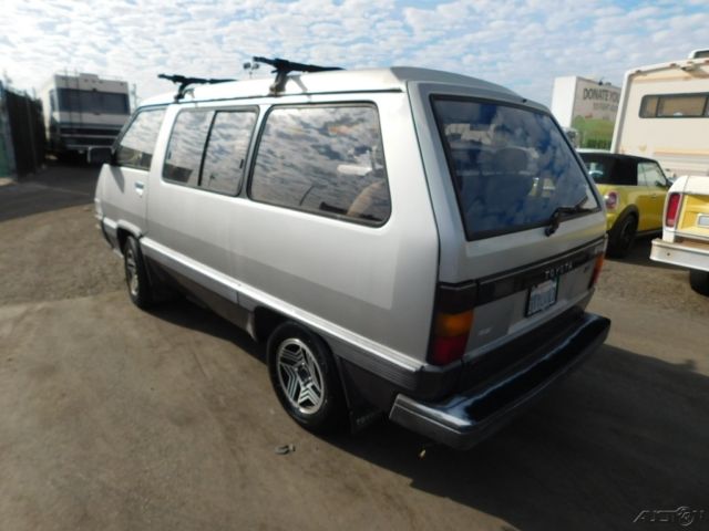 1989 Toyota Van LE - photo 4