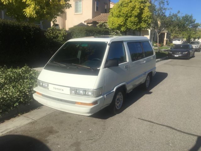 1989 Toyota Van LE