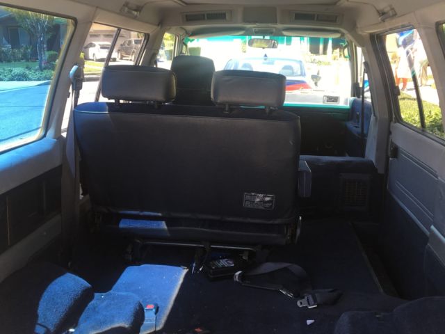 1989 Toyota Van LE - photo 6
