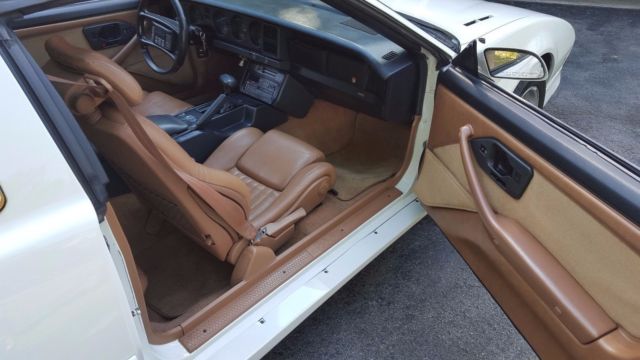 1989 Pontiac Trans Am 20th Anniversary - photo 11