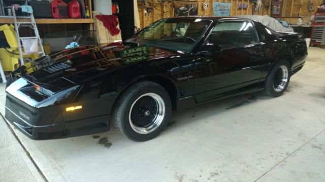 1989 TRANS AM 305 TUNED PORT/ 5 SPEED MANUAL TRANSMISSION Ws6 1 OF 366 BUILT 1989 Pontiac Trans Am