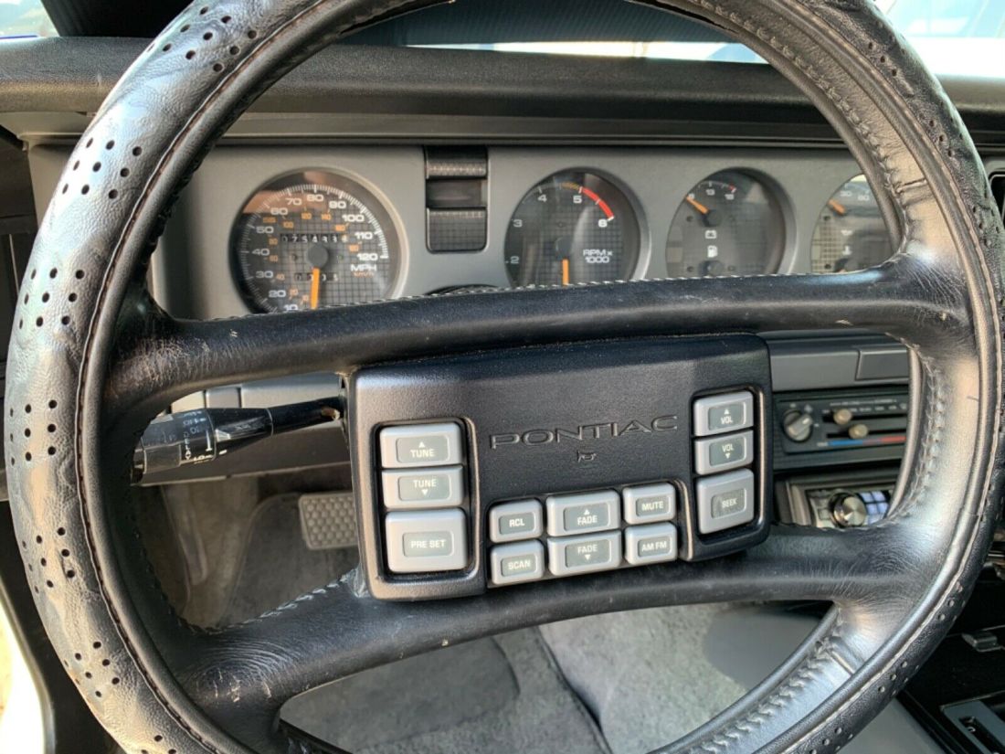1989 Pontiac Trans Am TRANS AM - photo 2