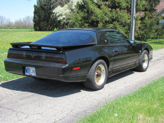1989 Pontiac Firebird Trans-Am GTA - photo 6