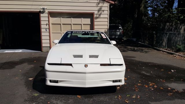 1989 Pontiac Trans Am Turbo 20th Anniversary #1367 - photo 4