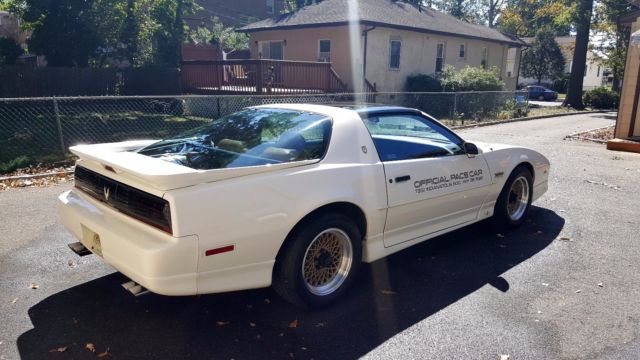 1989 Pontiac Trans Am Turbo 20th Anniversary #1367 - photo 8
