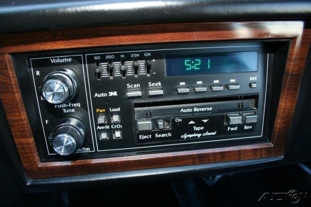 1989 Cadillac DeVille - photo 9