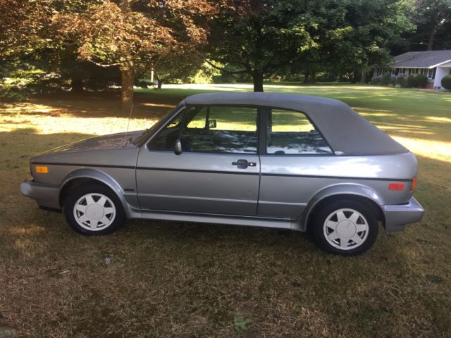 1989 Volkswagen Cabrio Bestseller Convertible 2-Door - photo 3