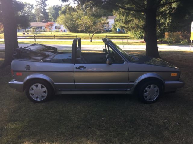 1989 Volkswagen Cabrio Bestseller Convertible 2-Door - photo 5