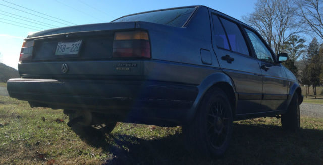 1989 Volkswagen Jetta Base Sedan 4-Door - photo 3
