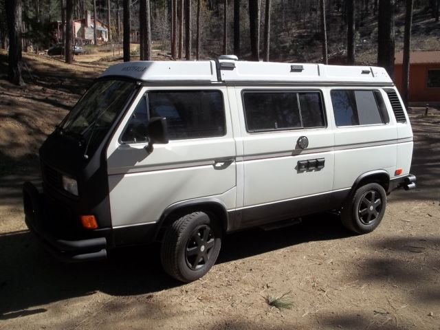 1989 Volkswagen Vannagon Westfalia 2.1L Automatic (Must See) 1989 Volkswagen Bus/Vanagon Westfalia