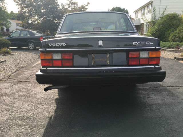 1989 Volvo 240 - photo 10