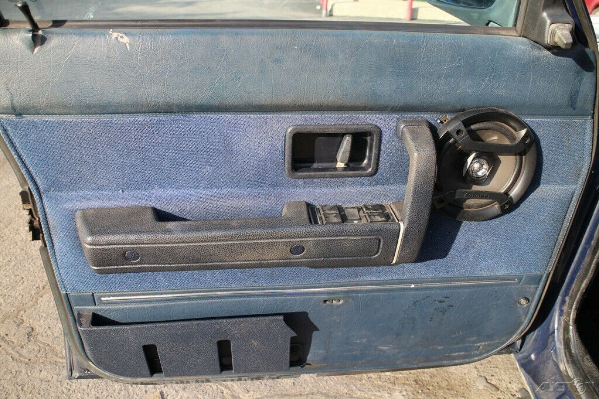 1989 Volvo 240 GL - photo 10