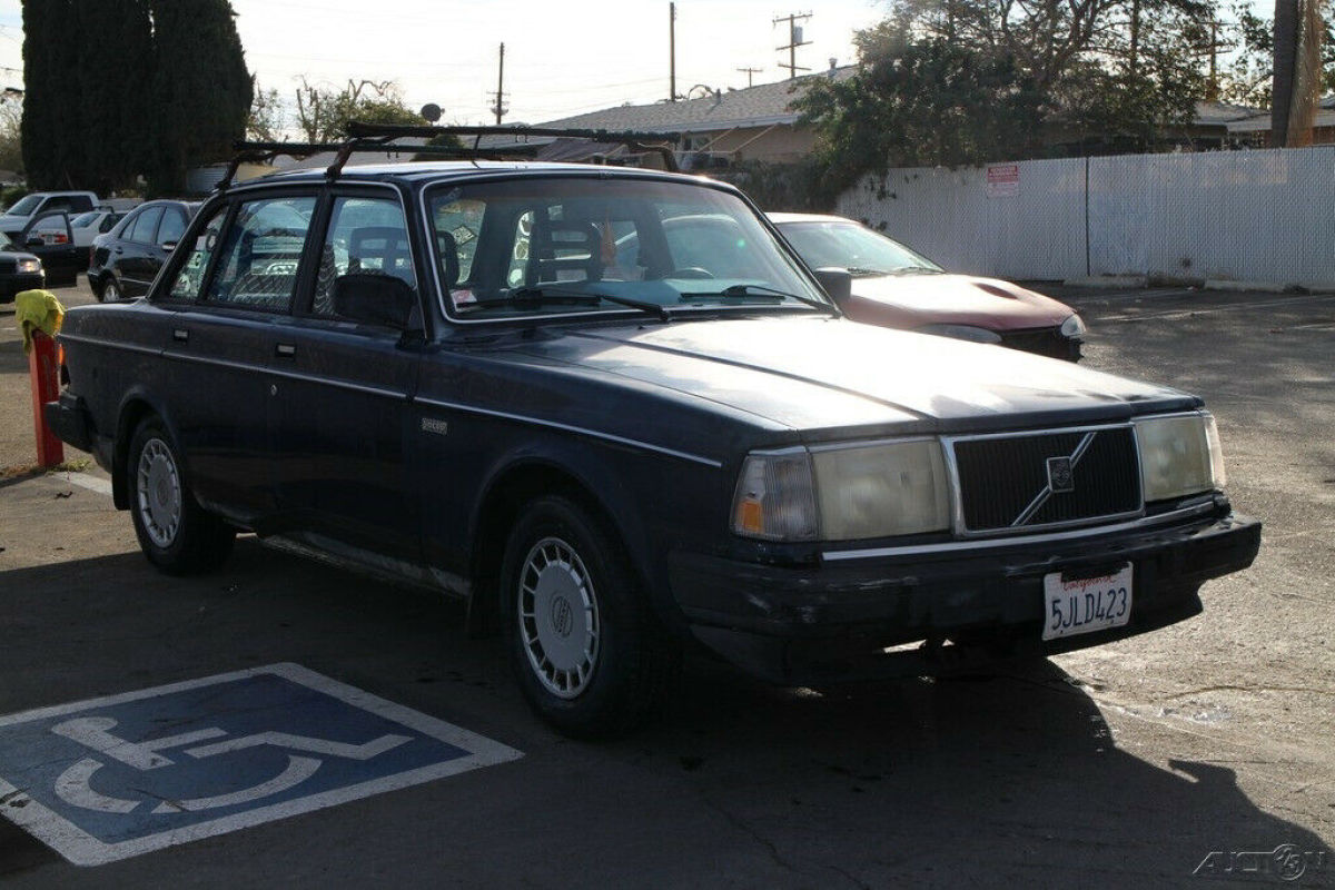 1989 Volvo 240 GL - photo 7
