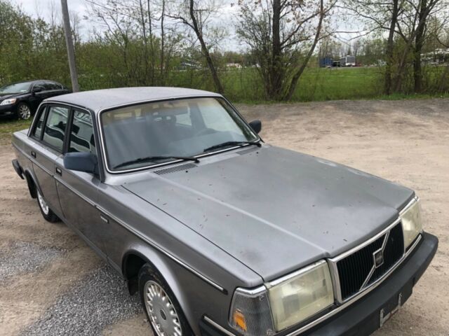 1989 Volvo 240 DL - photo 4
