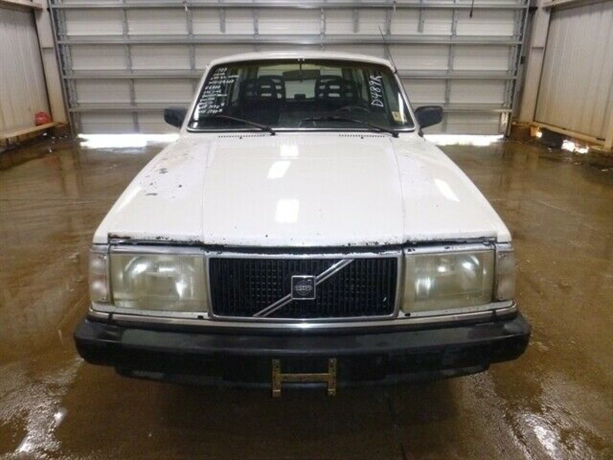1989 Volvo 240 DL - photo 7