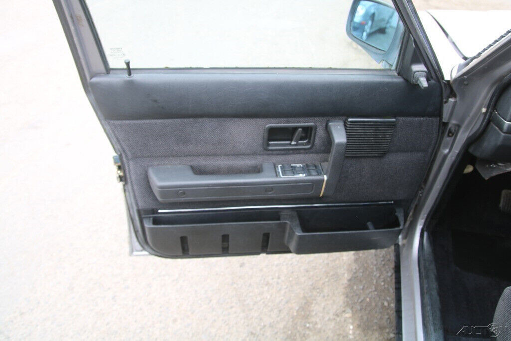 1989 Volvo 240 DL - photo 11