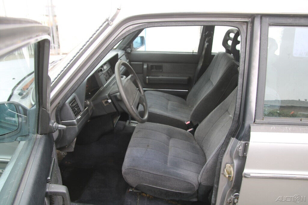 1989 Volvo 240 DL - photo 12