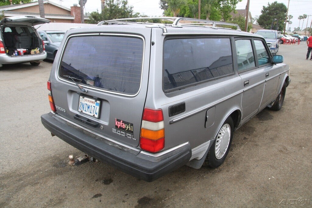 1989 Volvo 240 DL - photo 6
