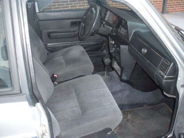 1989 Volvo 240 - photo 5