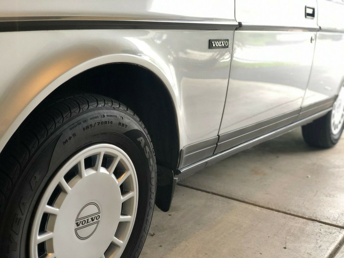 1989 Volvo 240 DL - photo 3