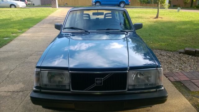 1989 Volvo 240 DL Wagon 1989 Volvo 240 DL