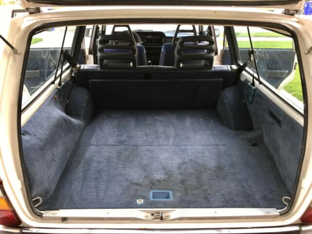 1989 Volvo 240 DL - photo 10