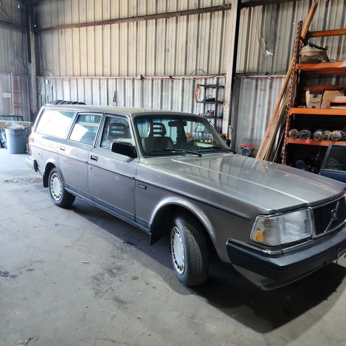 1989 Volvo 240 DL - photo 2